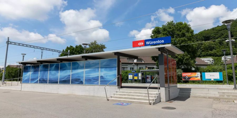 Bahnhof Würenlos.