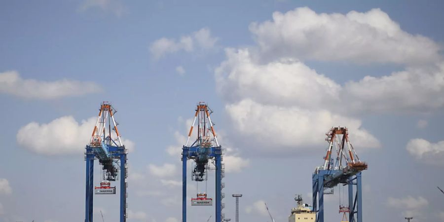 Sind aktuell weniger gefragt: Die riesigen Containerschiffe von Maersk. (Archivbild)