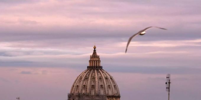 Der Petersdom im Vatikan ist wieder geöffnet Der Petersdom im Vatikan ist wieder geöffnet