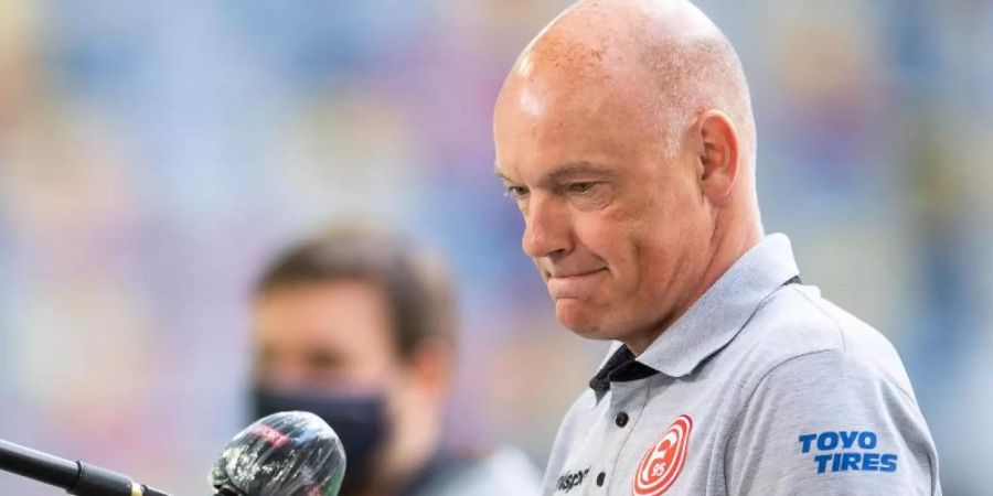 Macht für den Abstieg auch seinen Vorgänger verantwortlich: Fortuna Düsseldorfs Trainer Uwe Rösler. Foto: Marius Becker/dpa