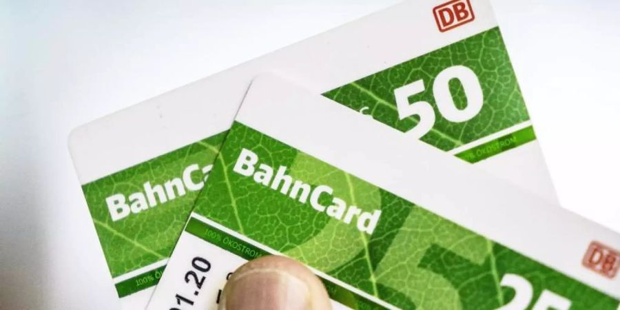 Die Bahn muss beim Online-Kauf einer Bahncard ihre Kunden besser über ihre Rechte informieren, befand nun der Europäische Gerichtshof. Foto: Michael Kappeler/dpa