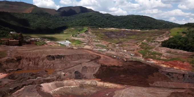 Luftaufnahme des Vale-Bergwerks Brumadinho