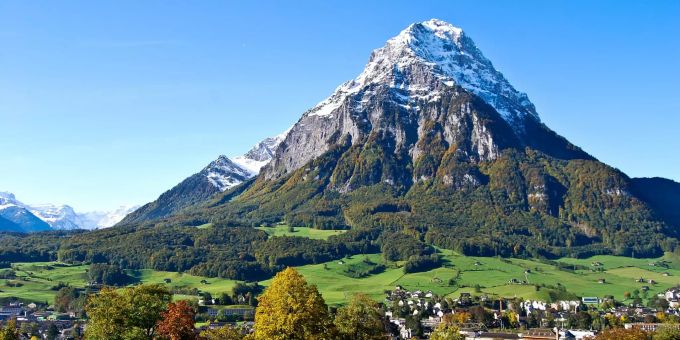 Im Glarnerland hat die Belastung durch Stickstoffdioxide abgenommen. (Symbolbild) glarus