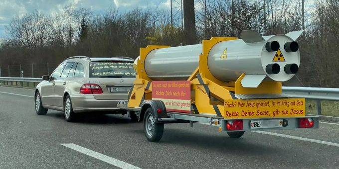 Ein Bomben-Missionar auf der Autobahn? Coronavirus