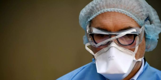 Frankreich erhält Millionen Schutzmasken aus China Frankreich erhält Millionen Schutzmasken aus China