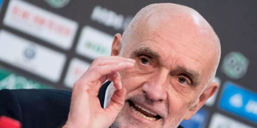 Martin Kind ist der Mehrheitsgesellschafter des Zweitligisten Hannover 96. Foto: Peter Steffen/dpa