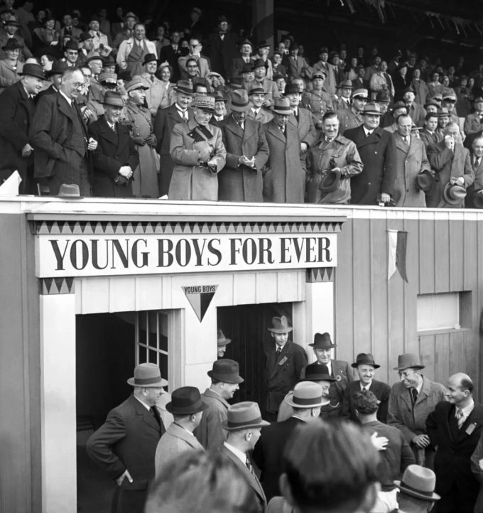 Der berühmte Schriftzug «Young Boys for ever» hat bei YB bis heute Tradition. YB