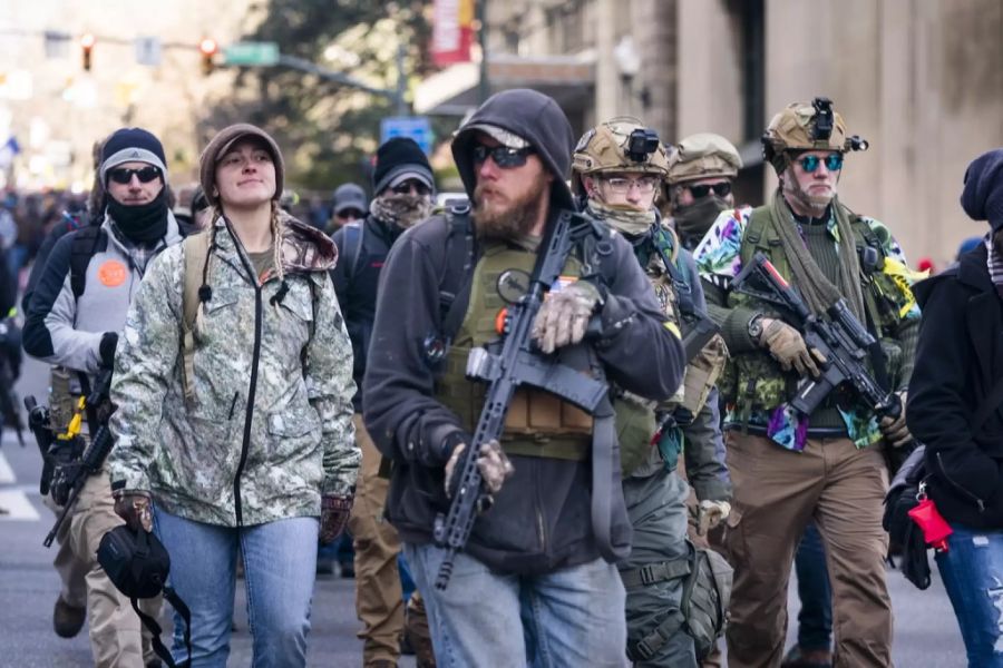 waffen demonstration