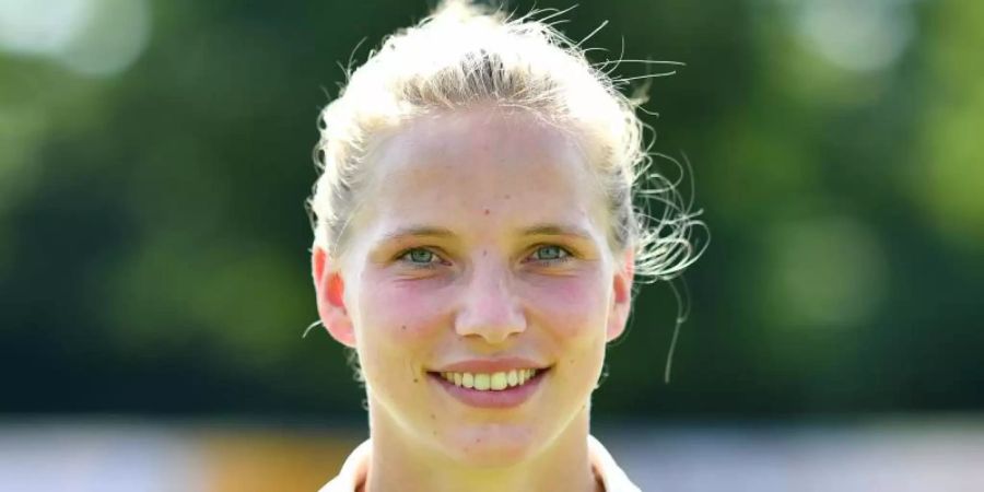 Beendet wegen anhalatender Verletzungsprobleme ihre fussballerische Karriere: Tabea Kemme. Foto: Uwe Anspach/dpa
