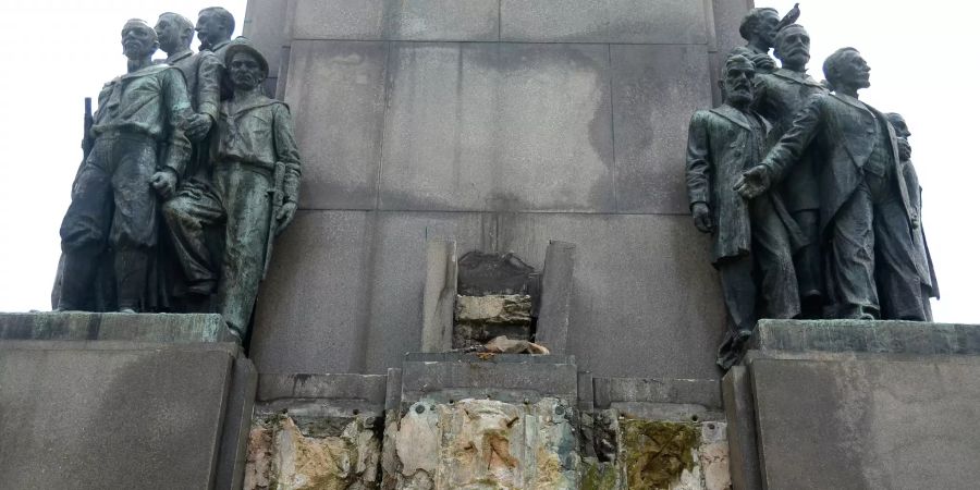 Raub einer 400 Kilogramm schweren Statue in Rio