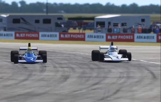 eSports vom Feinsten: Juan-Pablo Montoya (li.) überholt Andy Priaulx in Sebring. eSports Montoya Priaulx Sebring