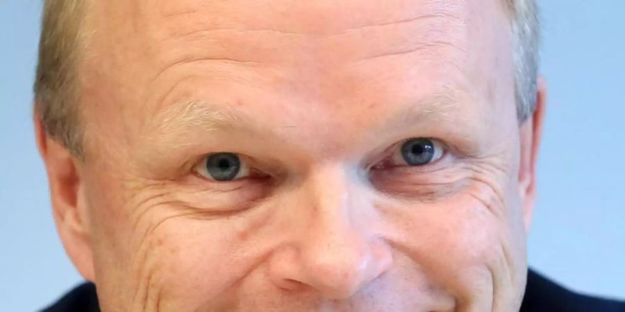 Pekka Lundmark wechselt vom Unternehmen Fortum zurück an die Spitze des Netzwerk-Ausrüsters Nokia. Foto: Roland Weihrauch/dpa