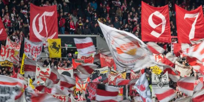 Die Stuttgarter Fans dürfen gegen Bielefeld ins Stadion. Foto: Tom Weller/dpa Die Stuttgarter Fans dürfen gegen Bielefeld ins Stadion. Foto: Tom Weller/dpa