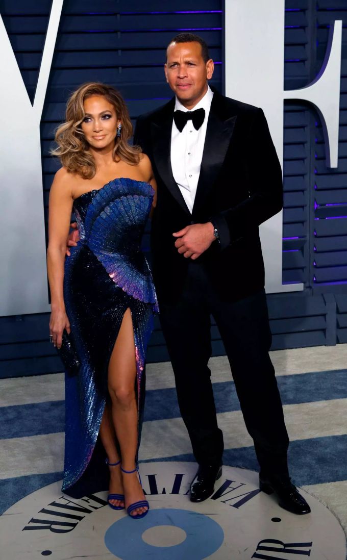 Alex Rodriguez und Jennifer Lopez kommen zusammen an die Vanity Fair Oscar Party in Beverly Hills. Jennifer Lopez