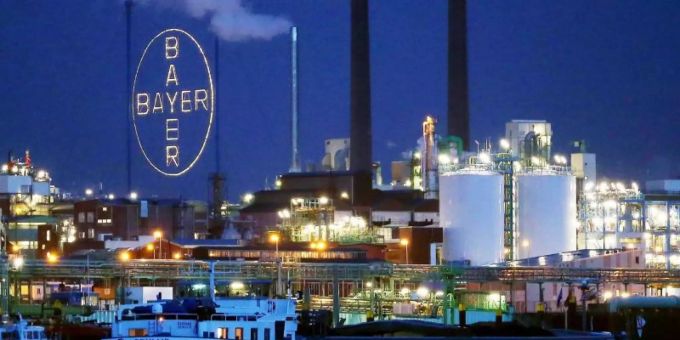 Das Werk der Bayer AG im Chemiepark in Leverkusen. Bayer Richter