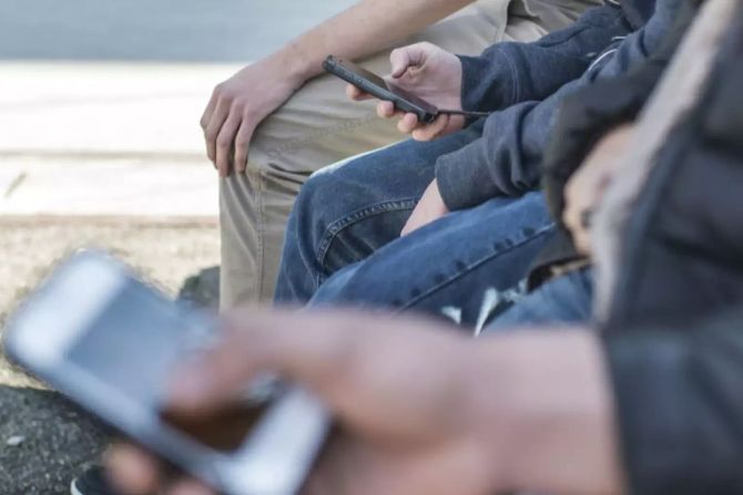 Jugendliche Smartphone Social-Media-Verbot