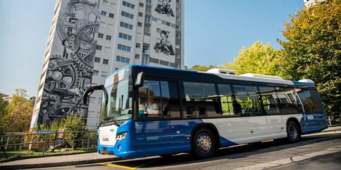 Livesystems hat den Zuschlag für den Betrieb der Infotainment-Screens in der Fahrzeugflotte des VMCV rund um Montreux und Vevey erhalten. passengertv