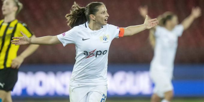Fussball - Zürichs Frauen feiern Kantersieg im Cupfinal