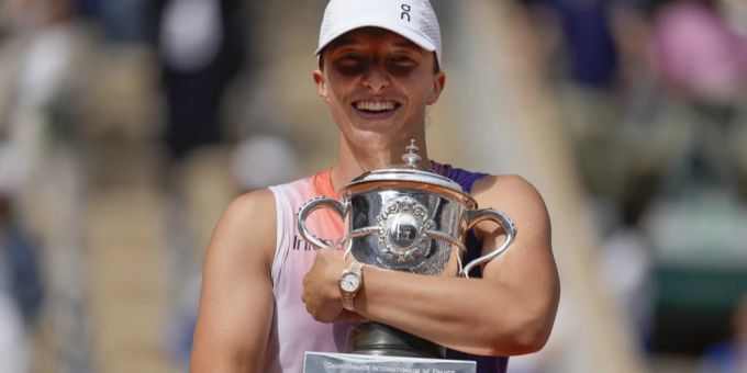 Iga Swiatek behält den Titel der French Open. Iga Swiatek