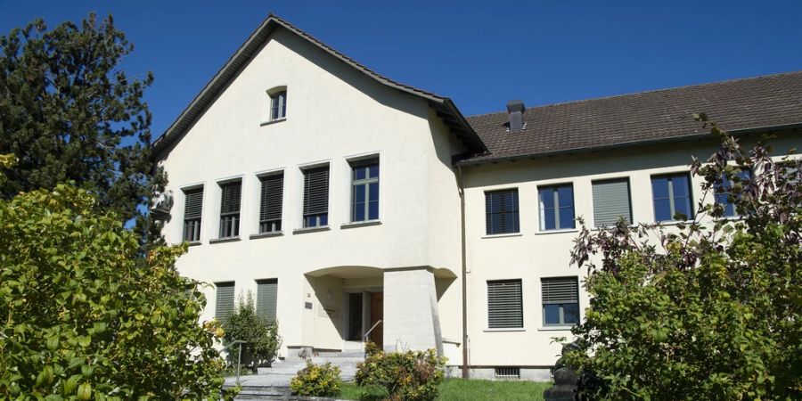 hinwil gericht