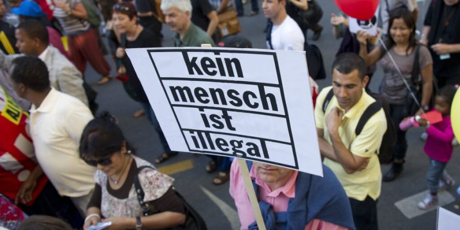 Eine Basta-Motion verlangt, dass Sans-Papiers im Kanton Basel-Stadt Überbrückungsgelder in Notsituationen bekommen. (Archivbild)