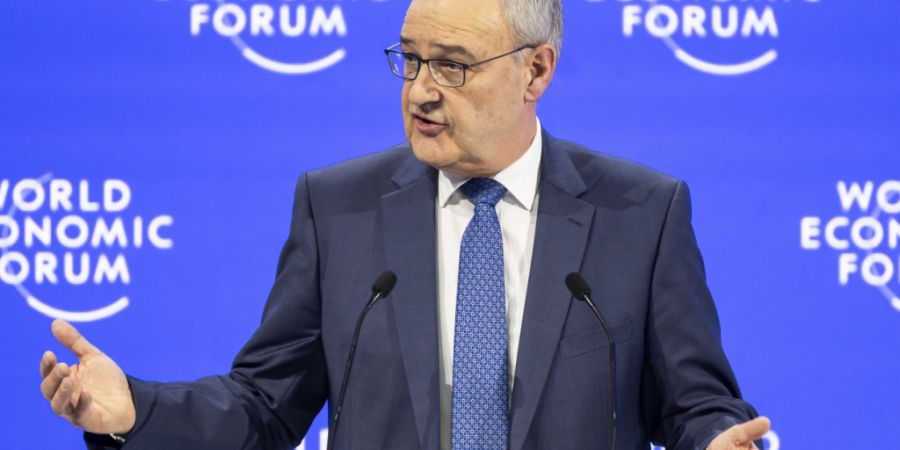 Bundespräsident Guy Parmelin dankte am WEF in Davos für die internationale Hilfe bei der Brandkatastrophe von Crans-Montana.