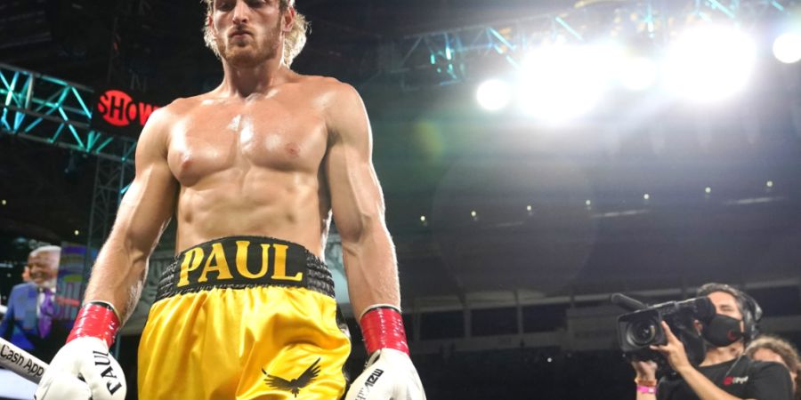 ARCHIV - Logan Paul geht in den Ring vor einem Showkampf gegen Mayweather im Hard Rock Stadium. Foto: Lynne Sladky/AP/dpa/Archivbild