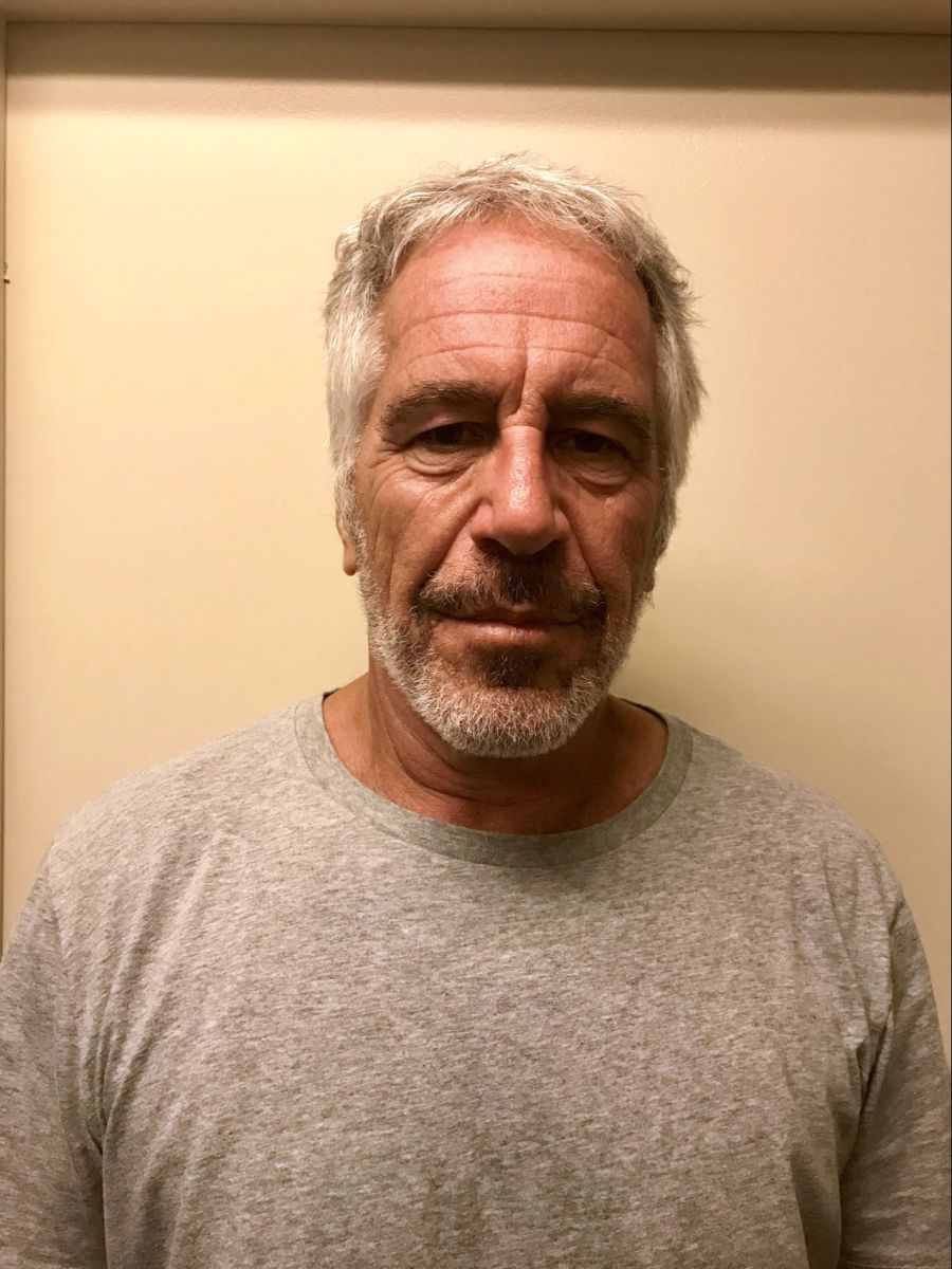 Jeffrey Epstein ist 2019 hinter Gittern verstorben.