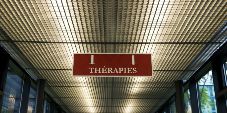 Drei Monate nach der Brandkatastrophe in Crans-Montana VS ziehen die Suva-Kliniken eine Zwischenbilanz und vermelden erste Rehabilitationserfolge. (Archivbild)