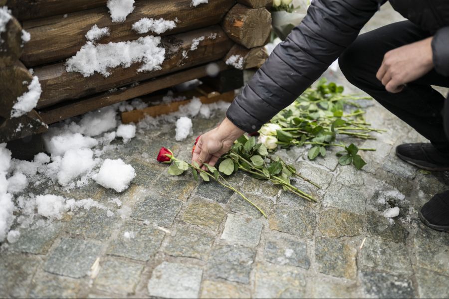 Blumen Gedenken Crans-Montana Opfer