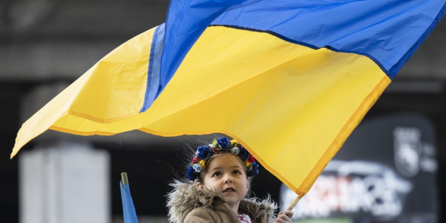 In Bern demonstrierten am Samstag erneut Menschen für die Ukraine. (Archivbild)