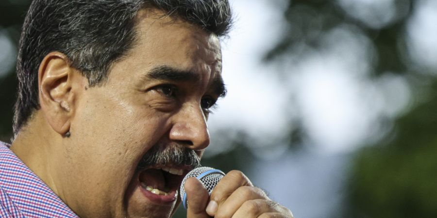ARCHIV - Der venezolanische Präsident Nicolas Maduro spricht während einer regierungsfreundlichen Jugendkundgebung. Foto: Jesus Vargas/dpa