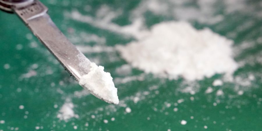 Die Aargauer Strafverfolgungsbehörden haben 12 Kilogramm Kokain sichergestellt. Zwei Tatverdächtige sitzen in Untersuchungshaft. (Symbolbild)
