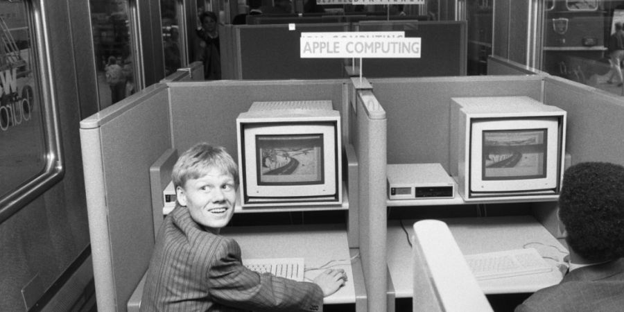 Mit den «rollenden Büros» von 1998 wollten die SBB die Bedürfnisse der Geschäftsleute näher kennenlernen. (Archivbild)