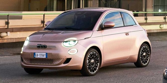 2025 Fiat 500 Hybrid