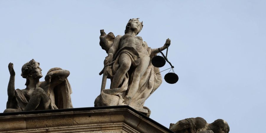 Ein Gericht in München musste über die Gefährlichkeit von Preisschildern urteilen.