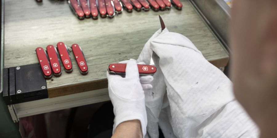 Freude bei Schweizer Firmen: Laut Economiesuisse können dank der US-Zollvereinbarung zahlreiche Arbeitsplätze gerettet werden. (Symbolbild)