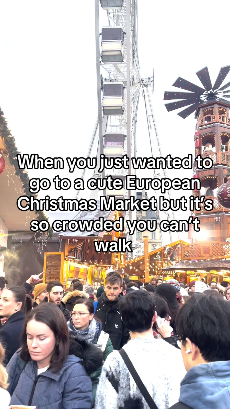 Viele Touristen jammern aber über die hohen Preise und die vielen Leute an den Weihnachtsmärkten.