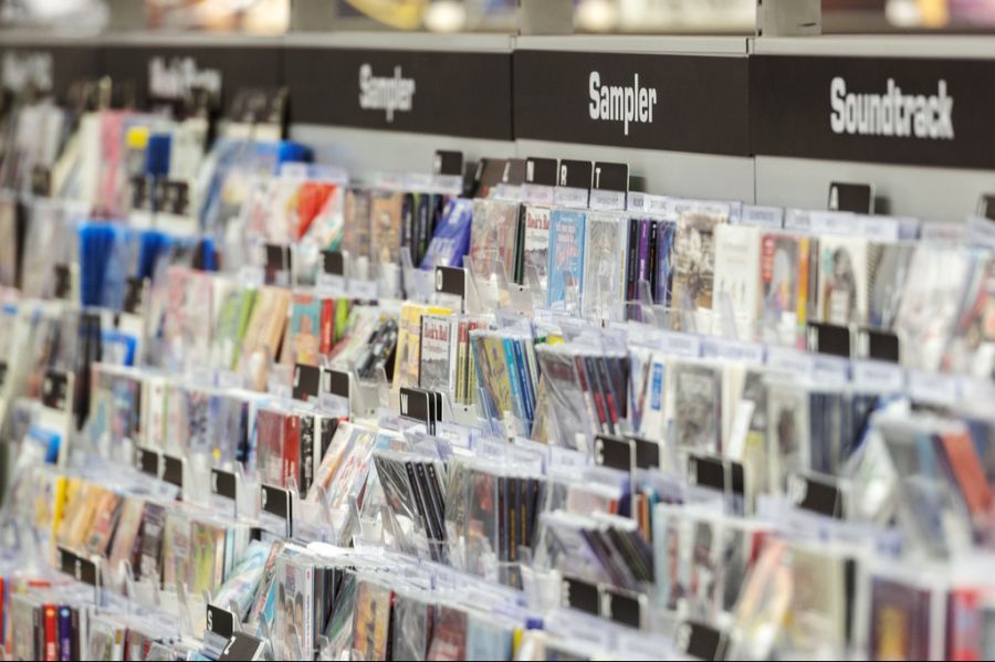 In den 2000ern waren vor allem CDs das Hauptmedium, um Musik zu hören.