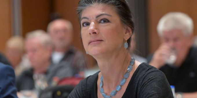 Sahra Wagenknecht beim Landesparteitag des Bündnis Sahra Wagenknecht (BSW). sahra wagenknecht
