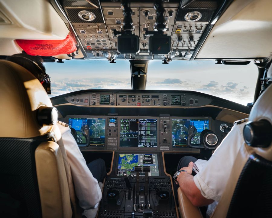 Cockpit Privatflugzeug.