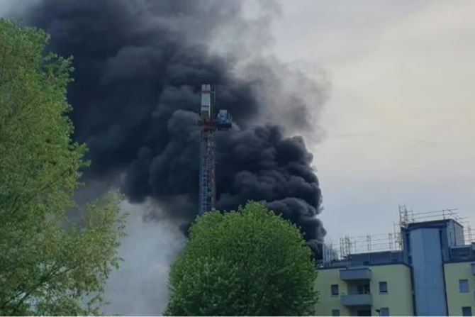Gasflasche explodiert auf Dach