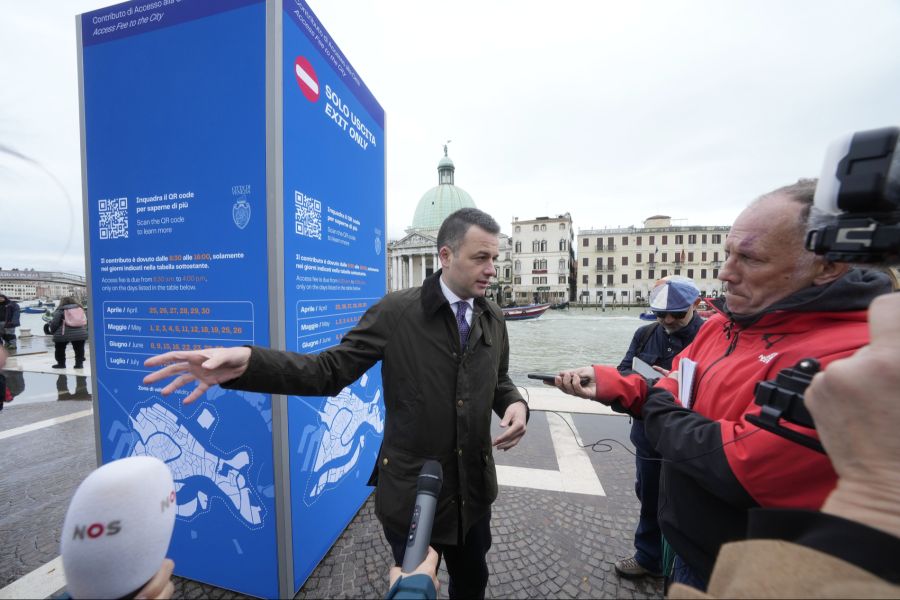 Für Venedigs neuen Bürgermeister Simone Venturini sind 5 Euro zu wenig: Er will die Gebühr auf 50 Euro erhöhen.