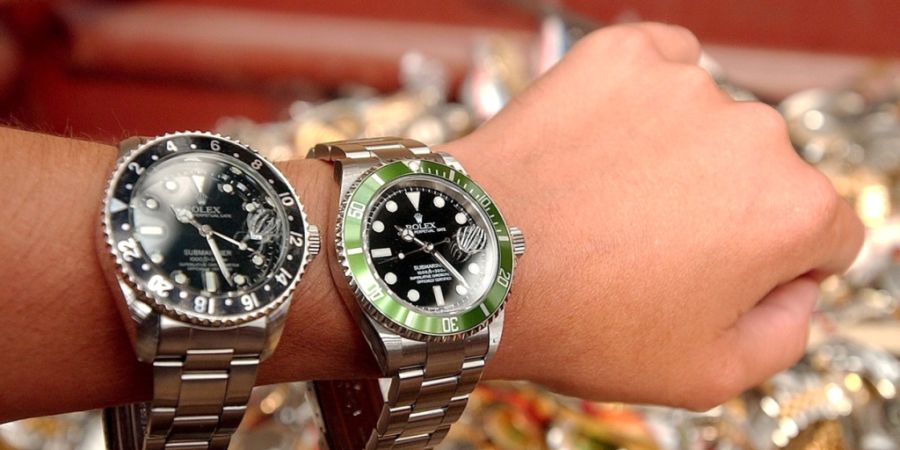 Sowohl in Lörrach wie auch in Grenzach Wyhlen (D) gingen Passanten einer Betrugsmasche mit gefälschten Rolex-Uhren und Billigschmuck auf den Leim. (Symbolbild)