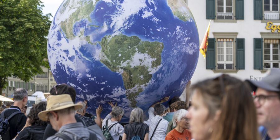 Laut einer neuen Studie bewegen Geschichten und Bilder Menschen eher zum Klimaschutz als wissenschaftliche Fakten. (Symbolbild)