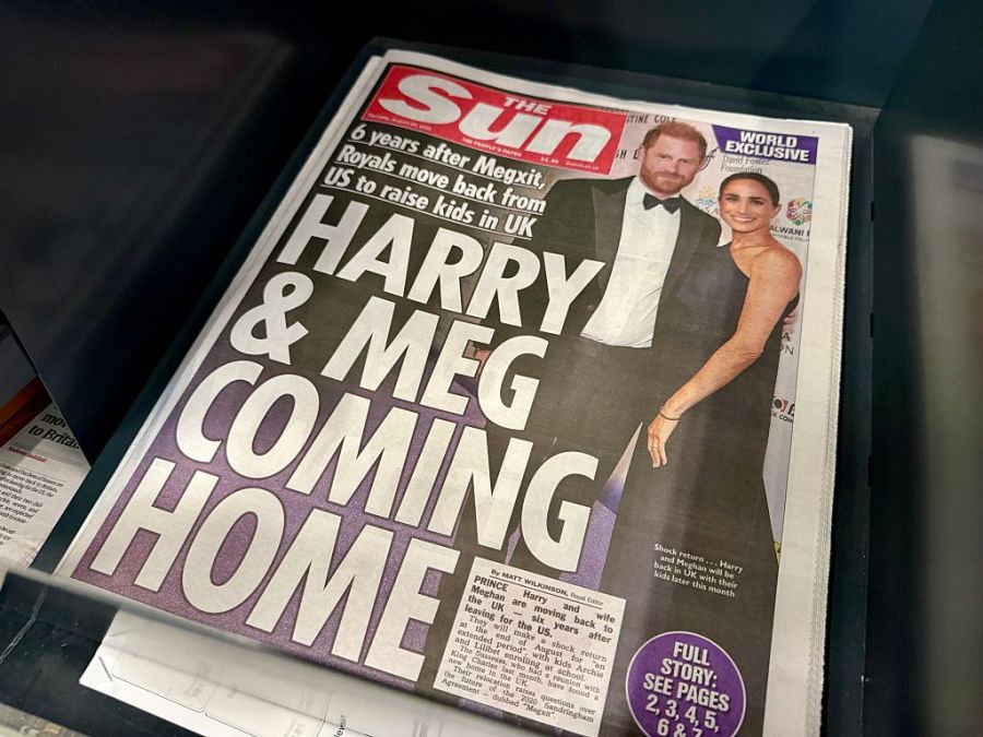 Die britische Boulevardzeitung «The Sun» macht mit Harry und Meghan auf: «Harry & Meg Coming Home».