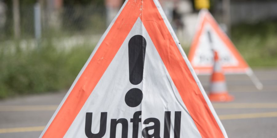 Im Emmental sind am Sonntag eine E-Bikerin und ein Motorradfahrer zusammengestossen. (Symbolbild)