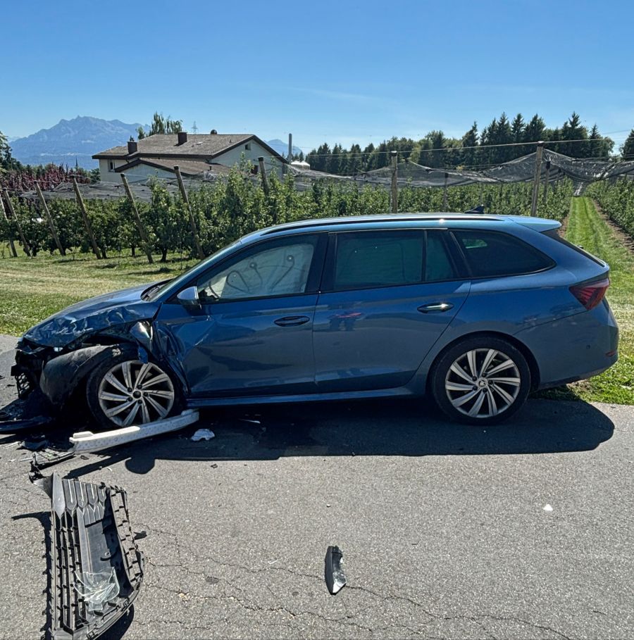 Bei der Kollision entstand Sachschaden.