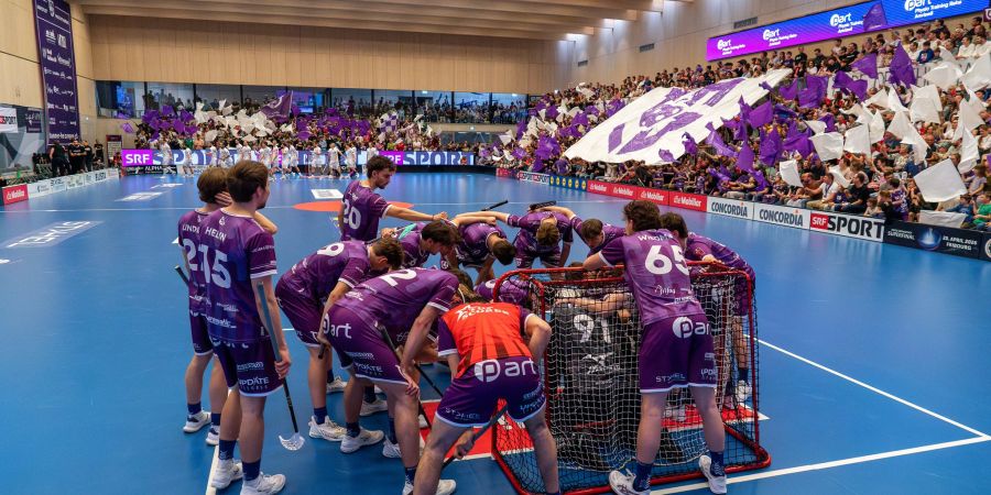 Über tausend Zuschauende beim Playoff-Halbfinal gegen Zug United vom 6. April 2026 in der Sporthalle Tellenfeld in Amriswil.