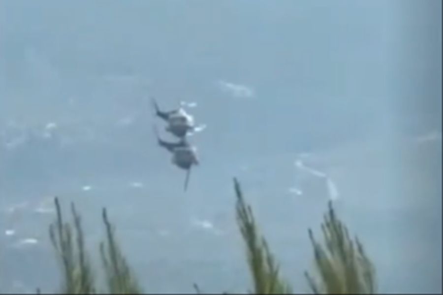 Dabei kollidierten zwei Löschhelikopter miteinander.